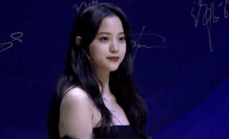 网红何琳扒皮,扒皮背后的真相与争议